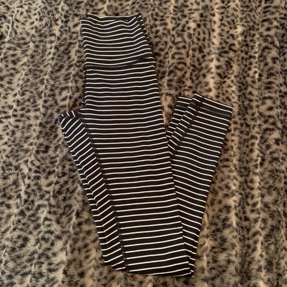 Lululemon Wunder Under leggings